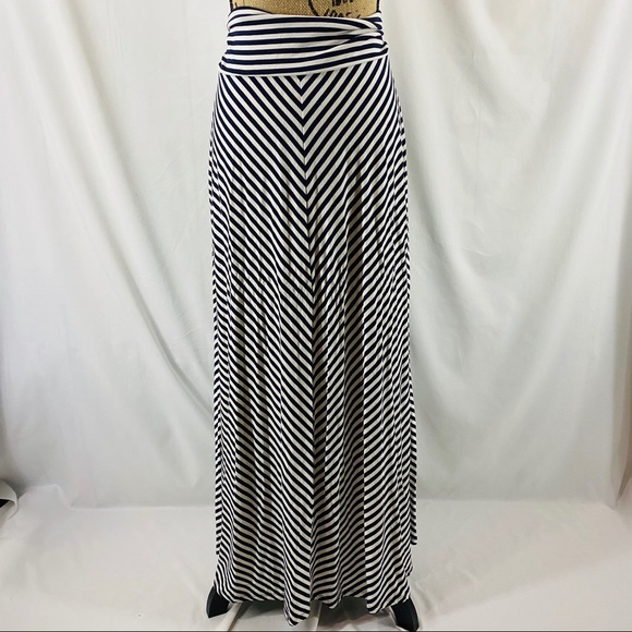 Merona Dresses & Skirts - Merona Navy White Maxi Skirt